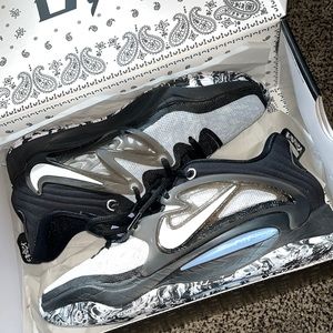 KD15 White/Black/Royal Tint